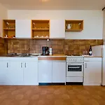 Charmantes Nur 230 Meter Zum Sandstrand Mit Meerblick, Wifi, Parkplatz * Crikvenica