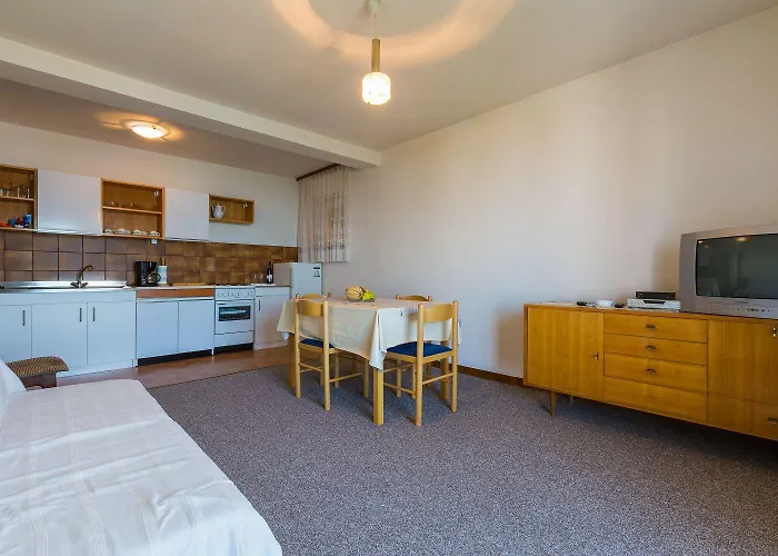 Appartement Charmantes Nur 230 Meter Zum Sandstrand Mit Meerblick, Wifi, Parkplatz