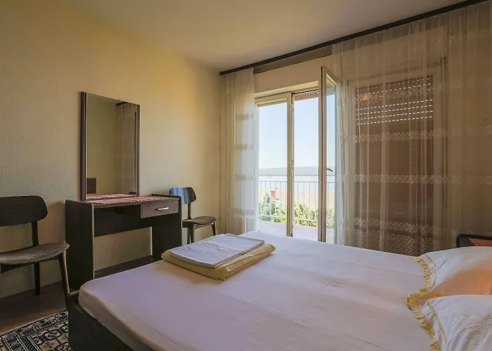 Charmantes Nur 230 Meter Zum Sandstrand Mit Meerblick, Wifi, Parkplatz Lejlighed